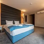 Otel Mobi Dick Family