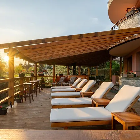 Mobi Dick Family فندق 3*