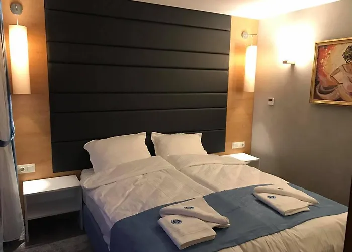 فندق Mobi Dick Family غلافاتارتسي