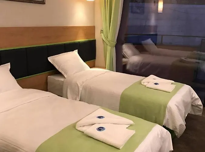 Mobi Dick Family فندق