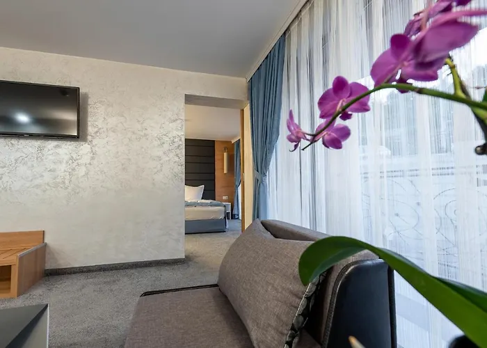 Mobi Dick Family فندق غلافاتارتسي